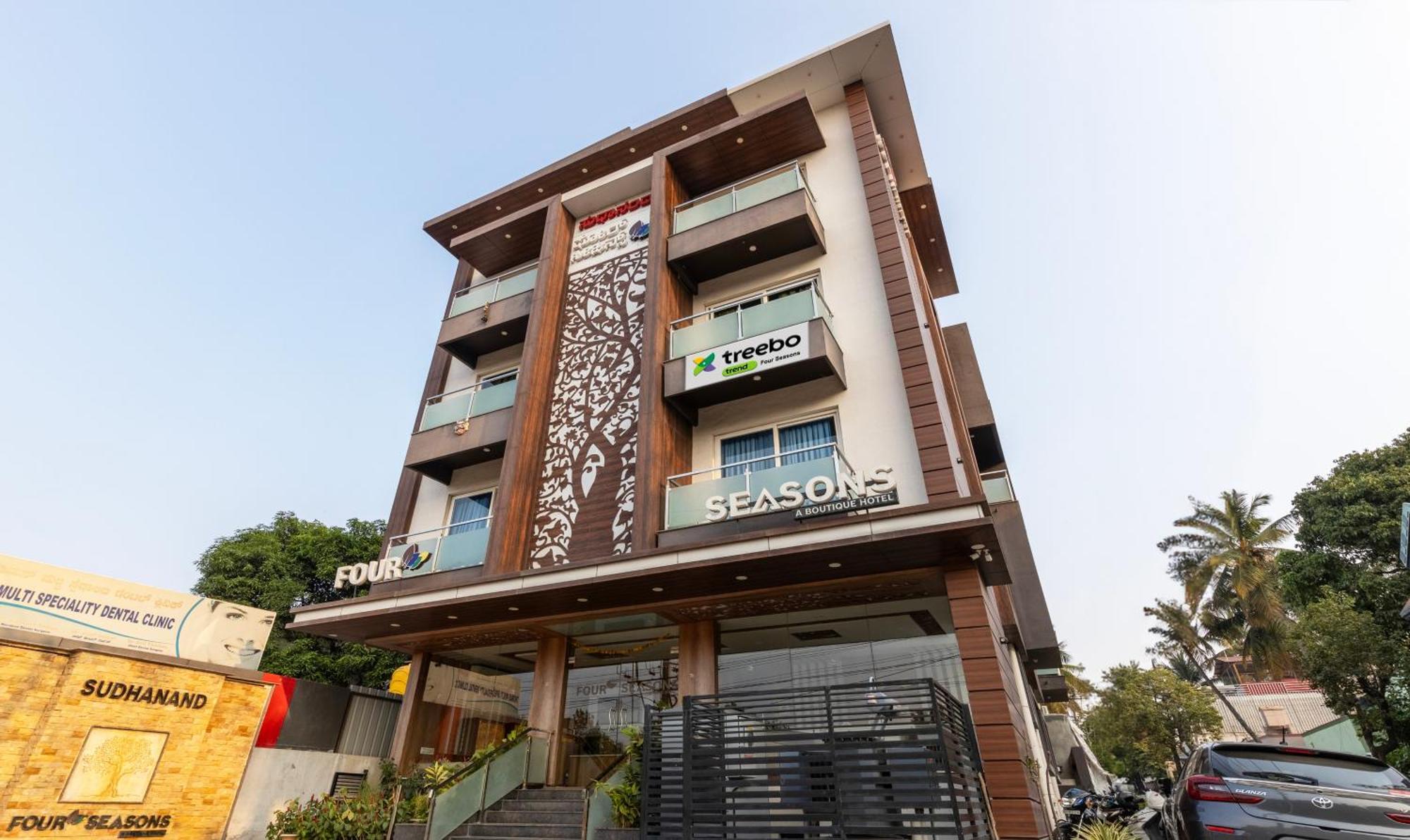 Treebo Four Seasons Hotel Mysore Bagian luar foto